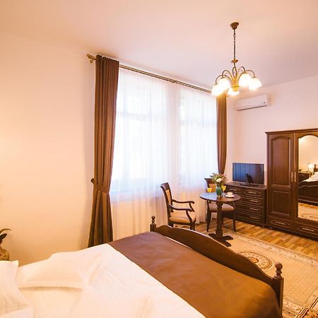Karlhof Hotel Sebeş Kamer foto